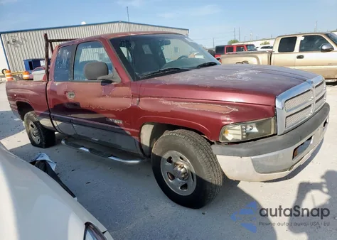 2000 Dodge Ram 1500 из США, поврежденный, VIN 3B7HC13ZXYM225335